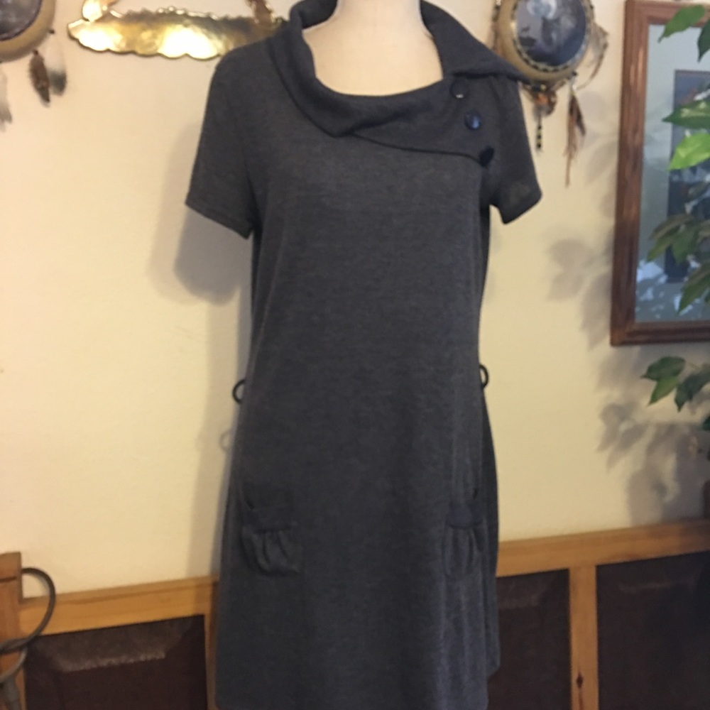 Tempted gray short sleeve tunic sweater XL